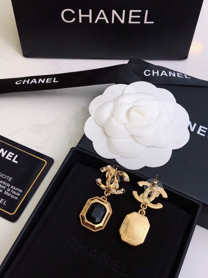 Ch**el earrings